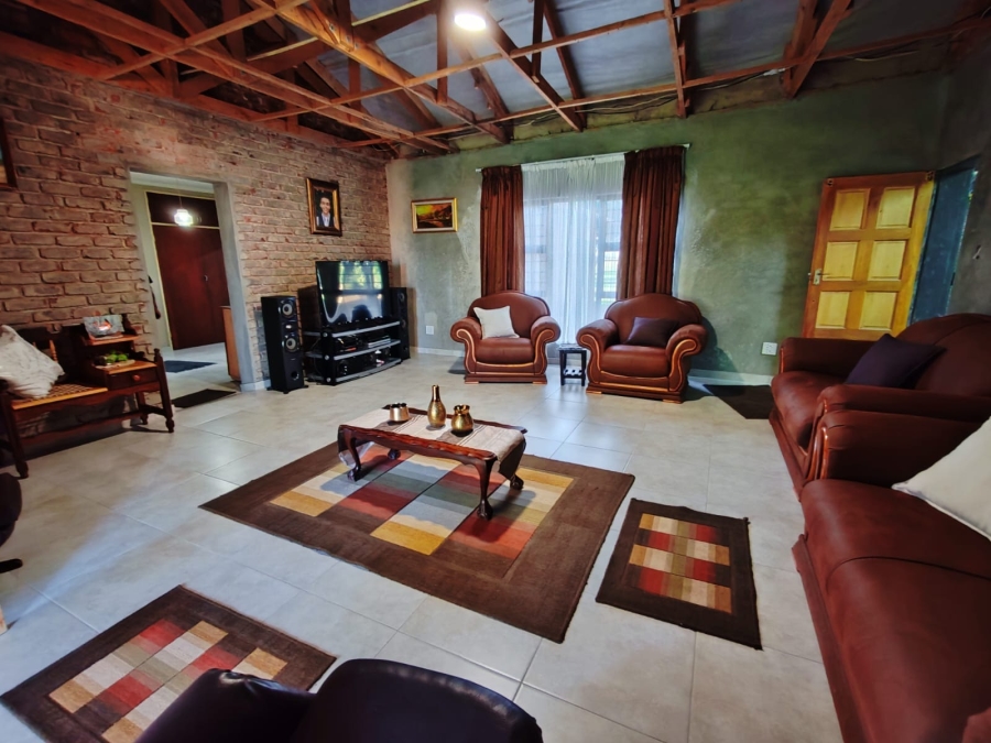 3 Bedroom Property for Sale in Wilgeboom A H North West